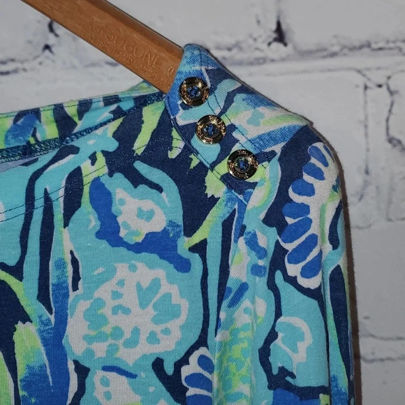 Lilly Pulitzer Blue and Green Sand Dollar Under The Sea Top 3/4 Sleeve Size M - Picture 4 of 13